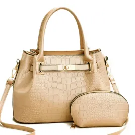 torebka-zlota-ekoskora-kuferek-z-kosmetyczka