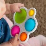 sensoryczne-babelki-dimpl-fat-brain-toys-plec-chlopcy