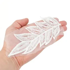 naszywka-cekiny-koraliki-bialy-lisc-listek-19-cm