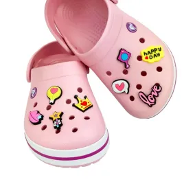 zestaw-przypinki-do-crocs-8-szt-dodatki-dziewczece
