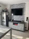 panele-scienne-3d-szara-cegla-kamien-dark-brick-gama-kolorystyczna-odcienie-szarosci-i-srebra-inny-kolor
