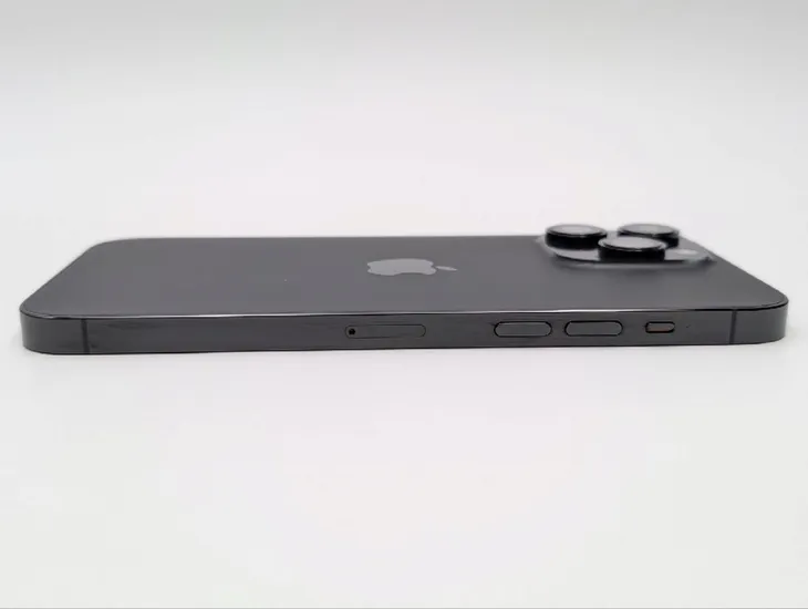 apple-iphone-14-pro-max-256gb-czarny-funkcje-aparatu-autofocus-lampa-blyskowa-panorama-zoom