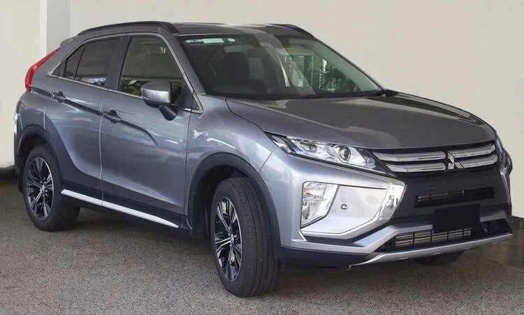 nakladki-progowe-do-mitsubishi-eclipse-cross-stal