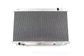 sportowa-chlodnica-wody-nissan-350z-07-09-turbowor