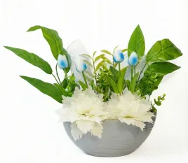 stroik-wielkanocny-z-tulipanami-w-doniczce