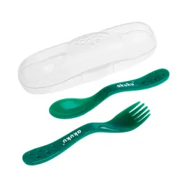 sztucce-w-etui-zielone-akuku