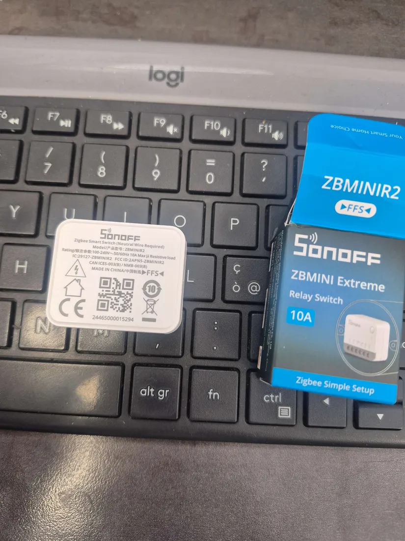 inteligentny-przelacznik-zigbee-sonoff-zbminir2