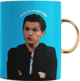 kubek-zlote-ucho-tom-holland-02
