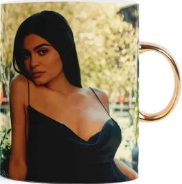 kubek-zlote-ucho-kylie-jenner-02
