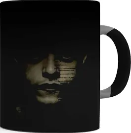 kubek-magiczny-czarny-mr-robot-09