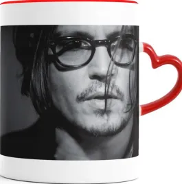 kubek-czerwone-serce-johnny-depp-07