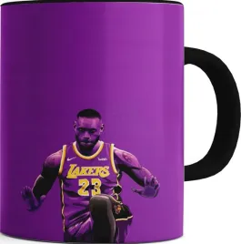 kubek-czarny-srodek-ucho-lebron-james-01