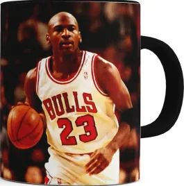 kubek-czarny-srodek-ucho-michael-jordan-04