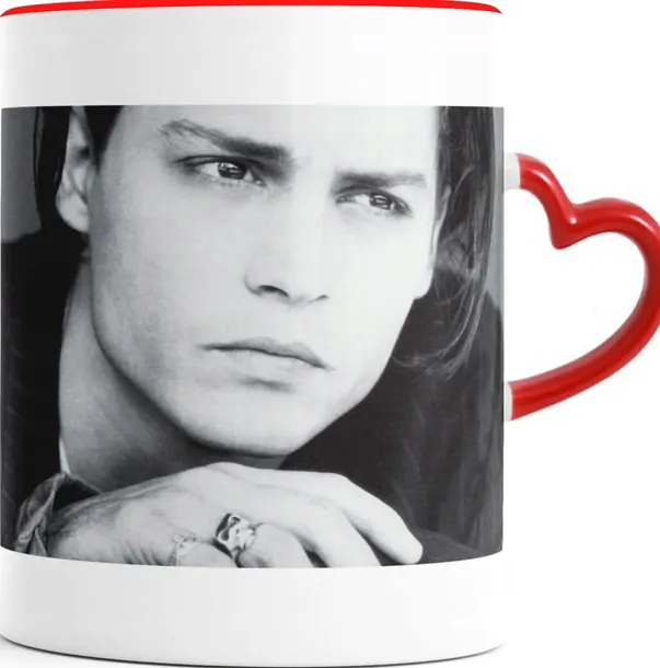 kubek-czerwone-serce-johnny-depp-01