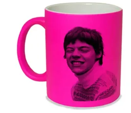 kubek-neon-rozowy-prezent-m2p-harry-styles-01