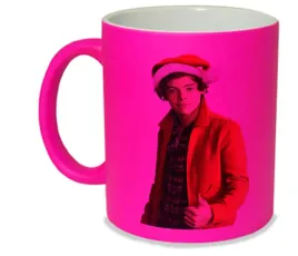 kubek-neon-rozowy-prezent-m2p-harry-styles-10