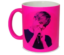 kubek-neon-rozowy-prezent-m2p-kpop-09