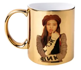 kubek-zlotyprezent-m2p-kpop-01