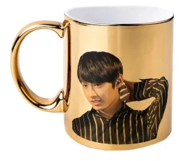 kubek-zlotyprezent-m2p-kpop-08