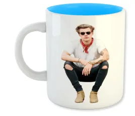 kubek-bialy-niebieskie-dno-m2p-harry-styles-06
