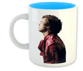 kubek-bialy-niebieskie-dno-m2p-harry-styles-05