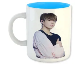 kubek-bialy-niebieskie-dno-m2p-kpop-05
