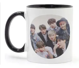 kubek-bialy-czarne-dno-m2p-kpop-04