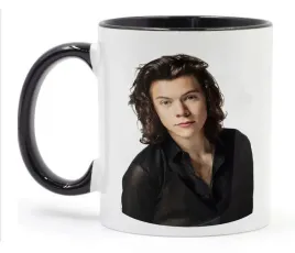 kubek-bialy-czarne-dno-m2p-harry-styles-14