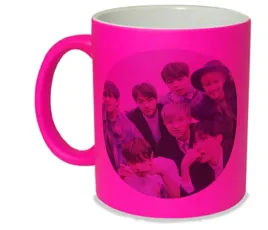 kubek-neon-rozowy-prezent-m2p-kpop-04
