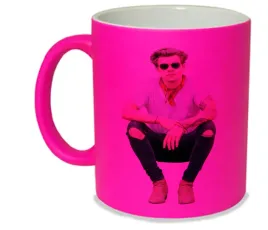 kubek-neon-rozowy-prezent-m2p-harry-styles-06