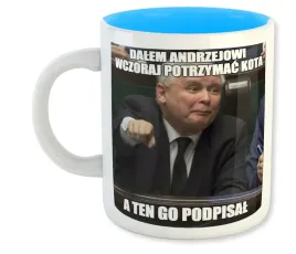 kubek-bialy-niebieskie-dno-m2p-kaczynski-03