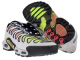nike-air-max-plus-tn-drift-fd4290-009-light-silver-volt-42-kod-producenta-fd4290-009