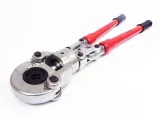 praska-zaciskarka-hydrauliczna-do-rur-pex-th-u-waga-z-opakowaniem-8-kg