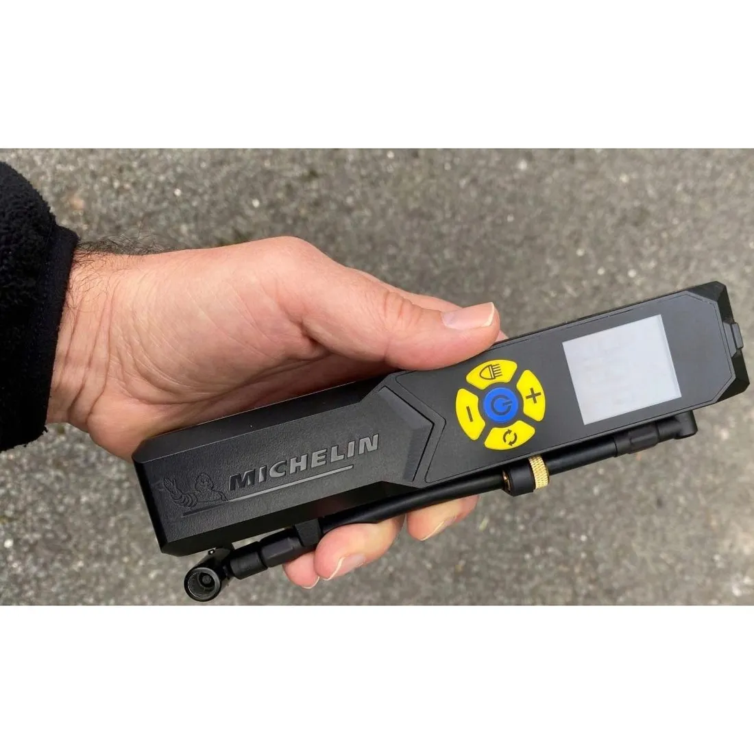 kompresor-rowerowy-samochodowy-pompka-sprezarka-powerbank-usb-michelin-stan-nowy