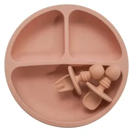 silikonowy-talerzyk-z-podzialka-sztucce-dzieci