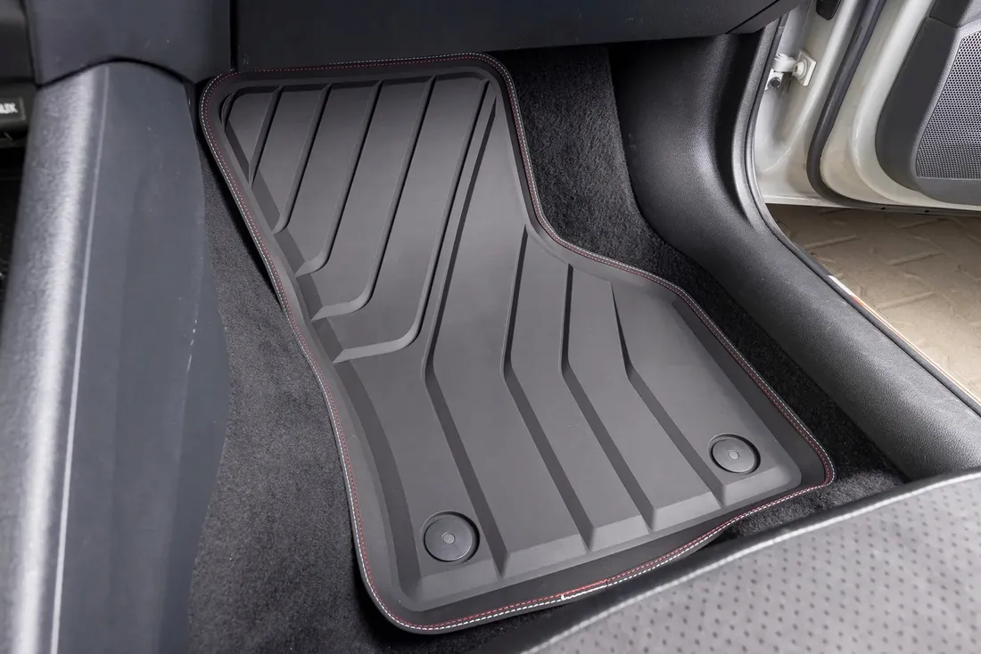 audi-a1-ii-2017-korytka-do-auta-stan-nowy