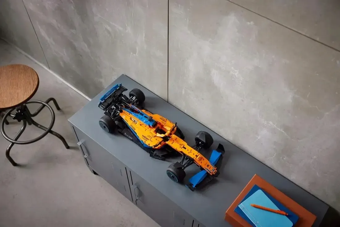 lego-technic-klocki-samochod-mclaren-formula-1-42141