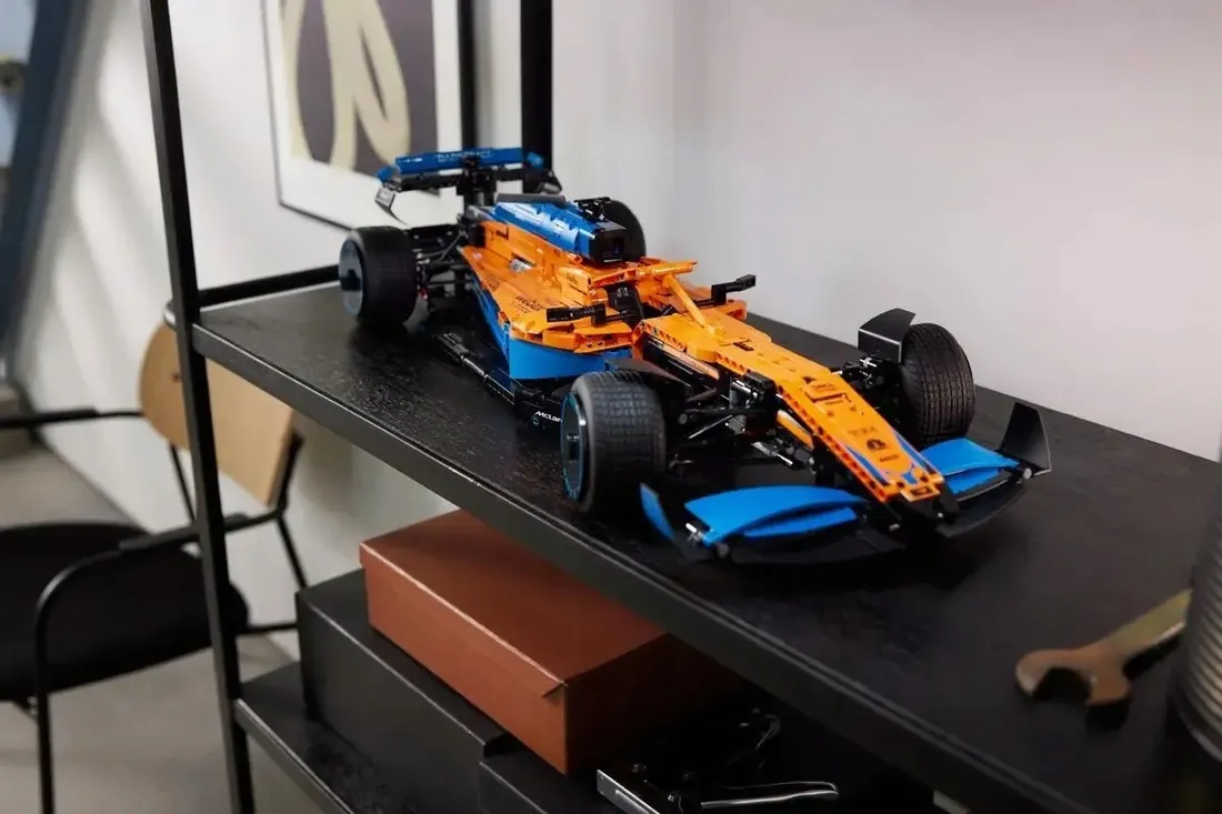 lego-technic-klocki-samochod-mclaren-formula-1-42141