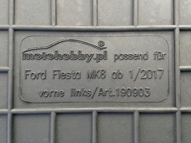 dywaniki-gumowe-do-ford-puma-2019-informacje-dodatkowe-korytkowe-mocowania-w-zestawie