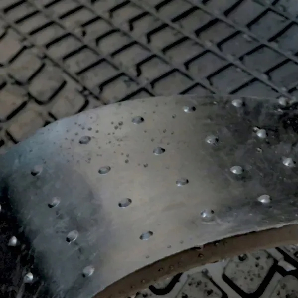 dywaniki-gumowe-do-audi-a4-b9-2015-stan-nowy-waga-z-opakowaniem-10-kg