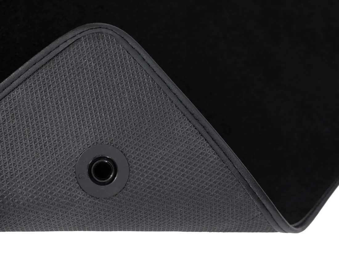 przednie-poliamid-premium-bmw-1-e87-hatchback-2004-2011-stan-nowy
