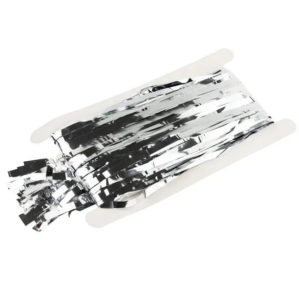 kurtyna-foliowa-srebrna-dekoracyjna-urodziny-slub-marka-martom