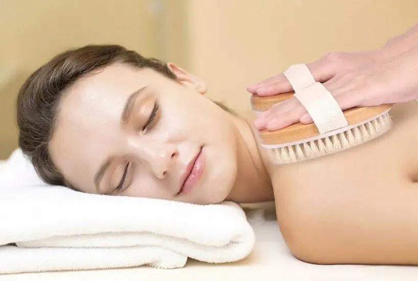 naturalna-szczotka-do-masazu-ciala-na-sucho-mokro-stan-nowy