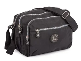 lekka-czarna-torebka-na-ramie-bag-street-z-kreszu-materialowa-turystyczna