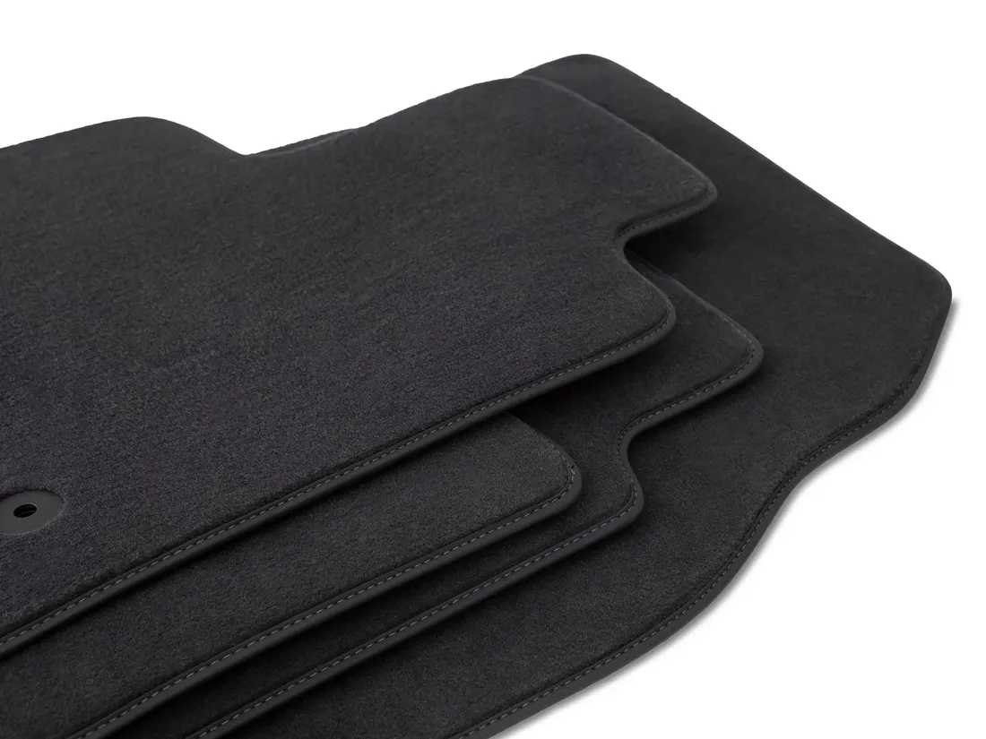 dywaniki-samochodowe-premium-do-bmw-1-e87-hatchback-2004-2011