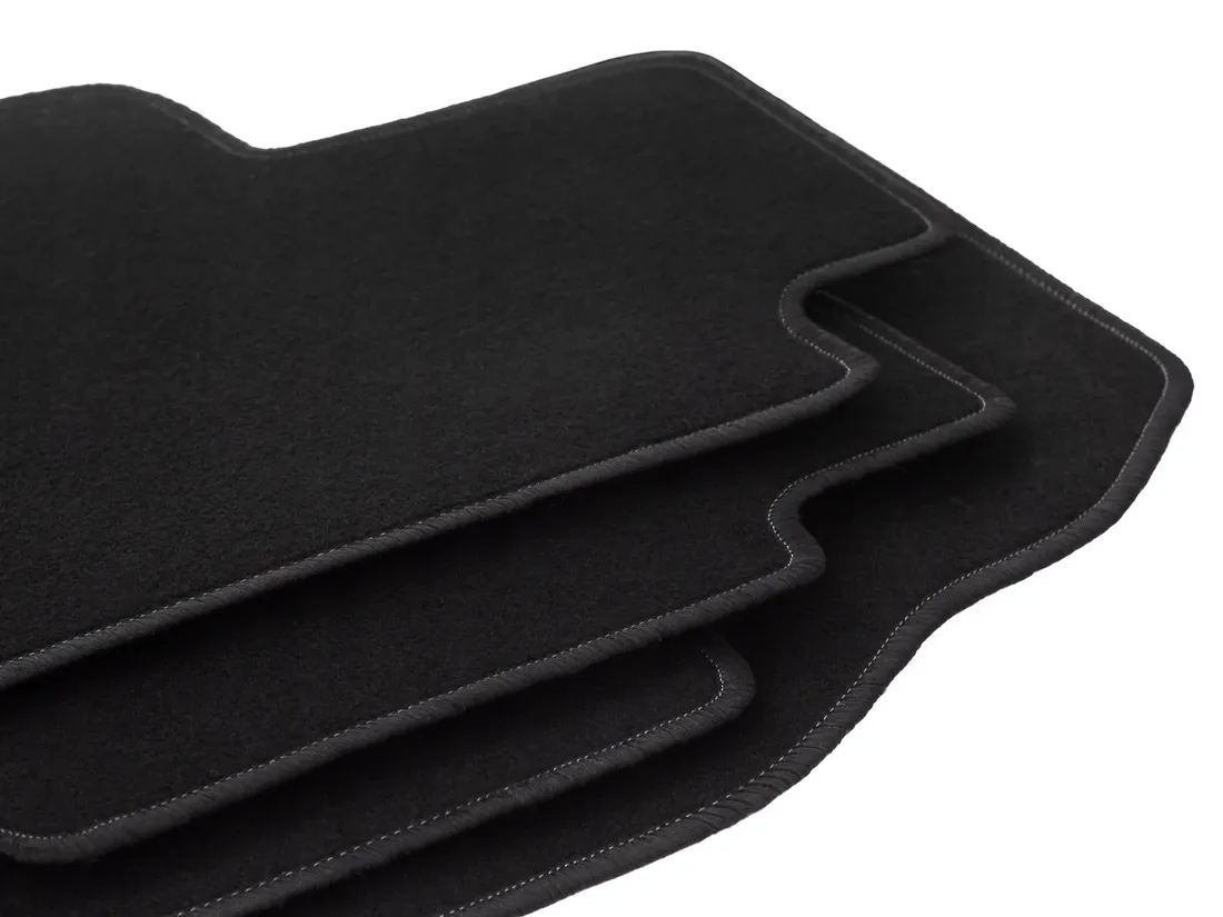 dywaniki-welurowe-basic-czarne-do-honda-civic-ix-hatchback-2012-