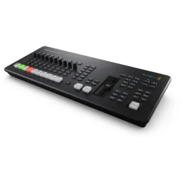 blackmagic-design-atem-mini-extreme-iso-g2
