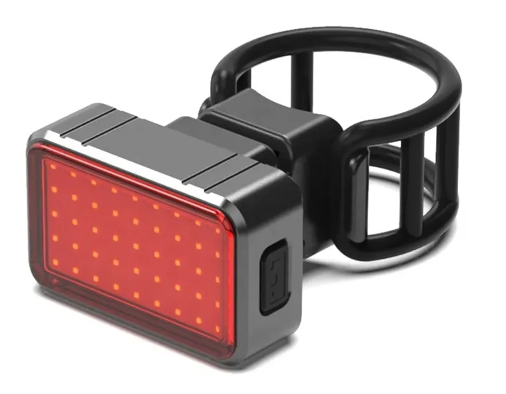 zd41c-lampka-rowerowa-tyl-led-czas-pracy-16-h