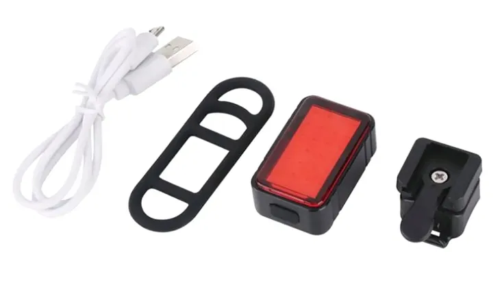zd41c-lampka-rowerowa-tyl-led-zrodlo-swiatla-dioda-led