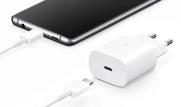 ladowarka-z-kablem-samsung-super-fast-charge-a40s